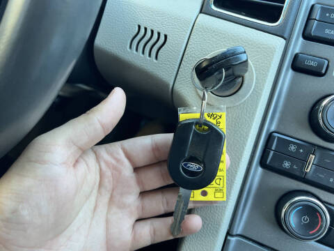 2011 Ford Taurus SEL