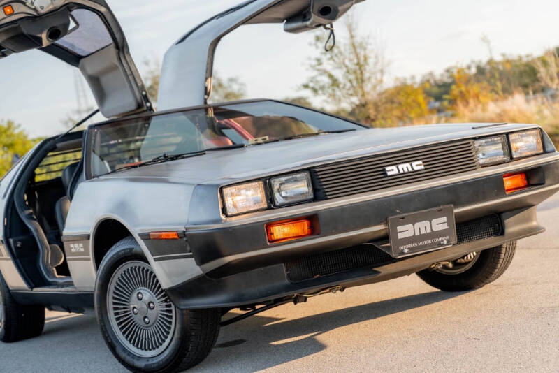 1981 DeLorean DMC-12