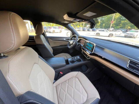 2024 Volkswagen Atlas Cross Sport SE 4Motion