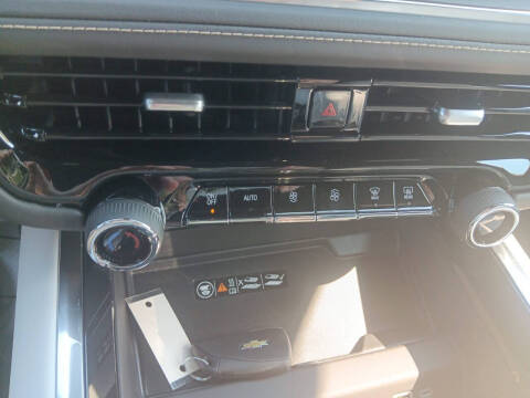 2025 Chevrolet Suburban Premier