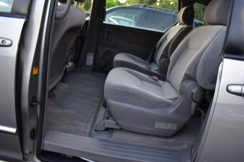 2005 Toyota Sienna