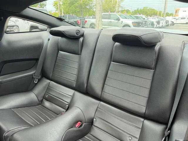 2012 Ford Mustang V6 Premium