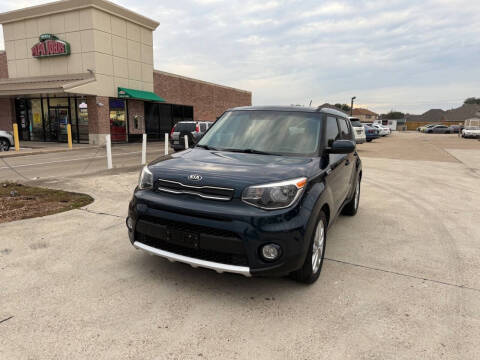 2017 Kia Soul +