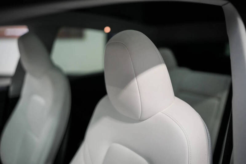 2024 Tesla Model Y Performance