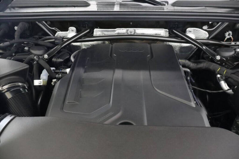 2025 Audi Q5 quattro Premium Plus TFSI