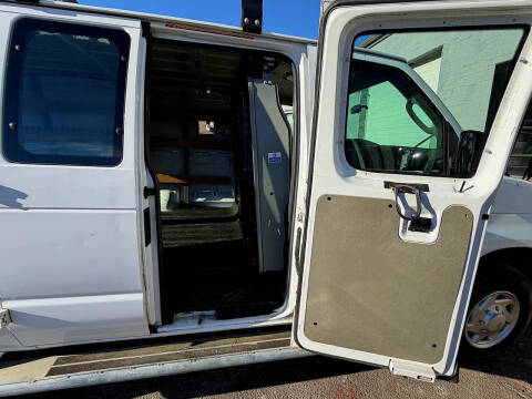 2011 Ford E-Series E-250