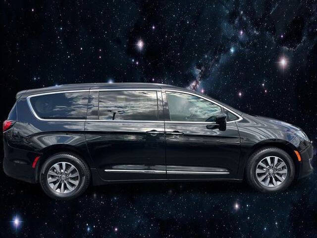 2020 Chrysler Pacifica Touring L Plus