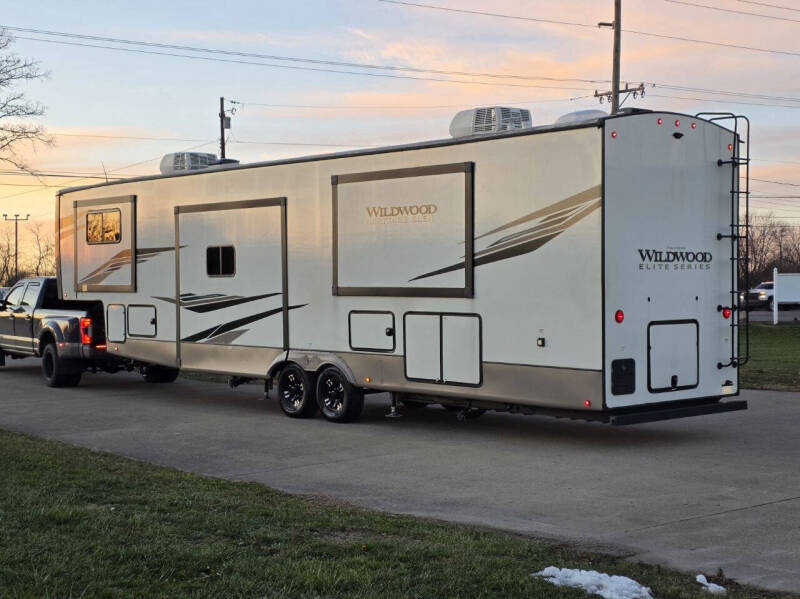 2024 Forest River Heritage Glen 36FL