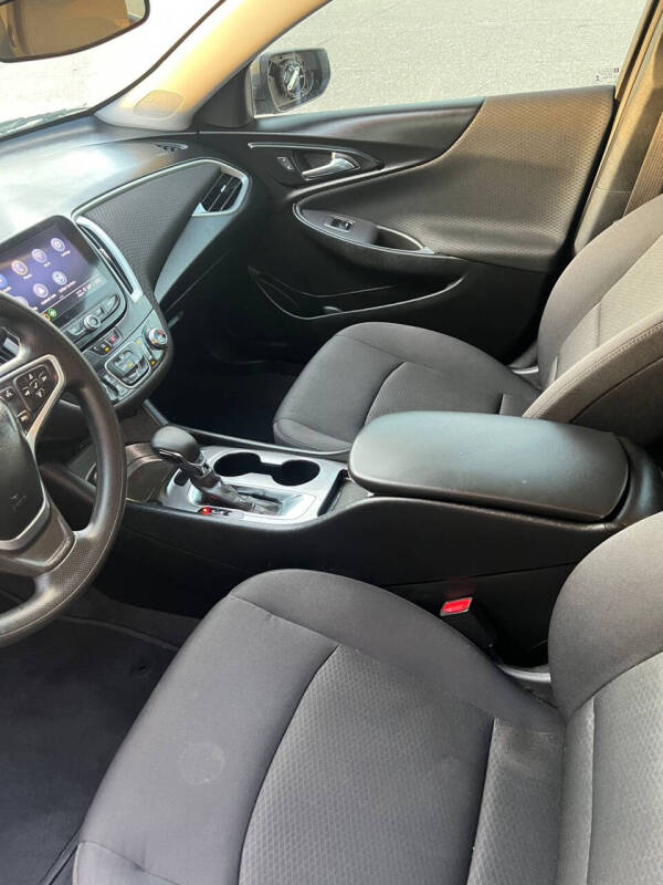 2022 Chevrolet Malibu LS