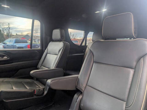 2022 GMC Yukon XL SLT