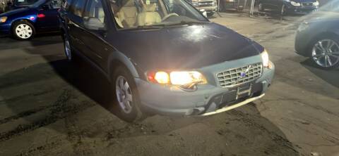 2002 Volvo XC for sale at Rod's Automotive in Cincinnati OH