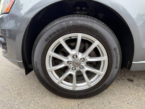 2012 Audi Q5 2.0T quattro Premium Plus