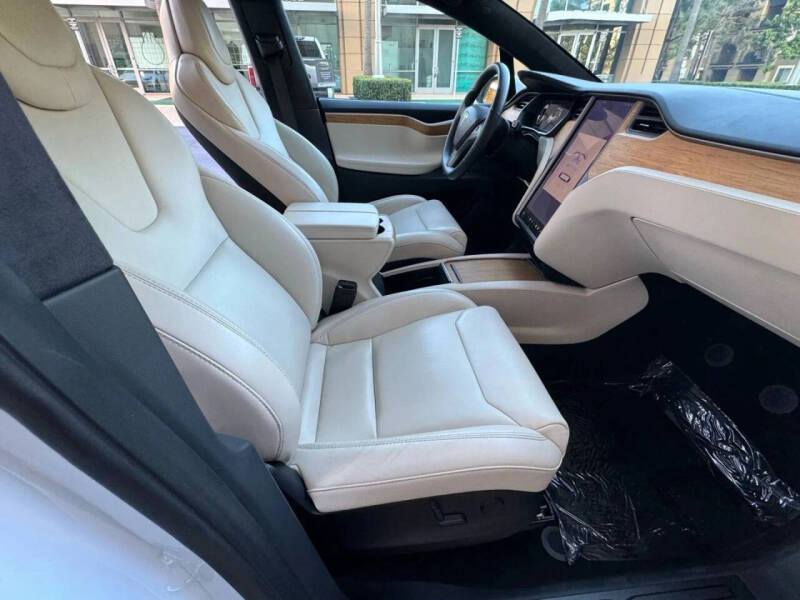 2019 Tesla Model X Long Range