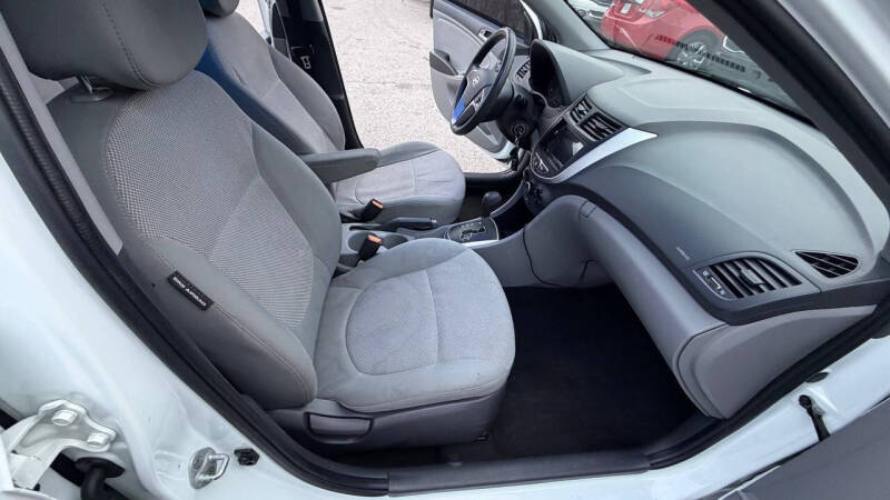 2014 Hyundai Accent GS