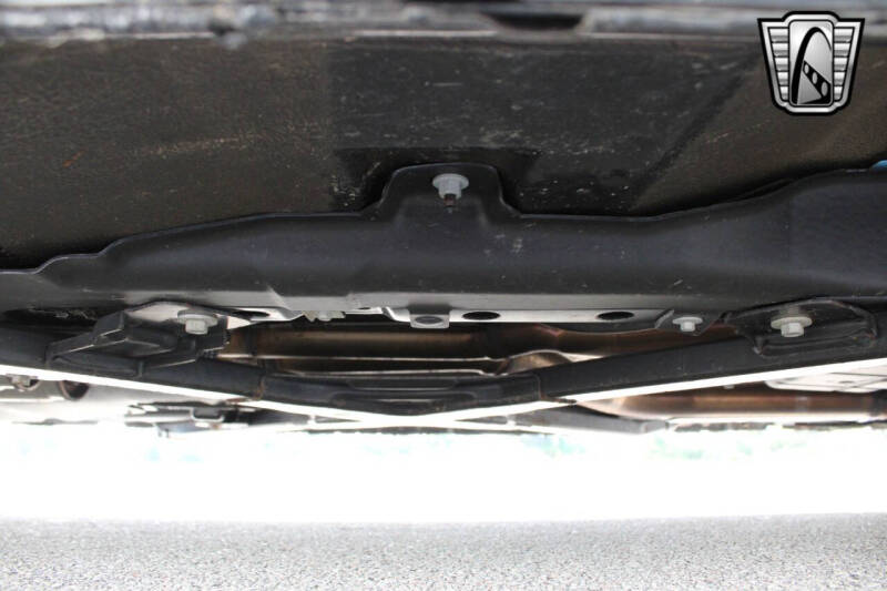 2005 Ford Thunderbird Deluxe