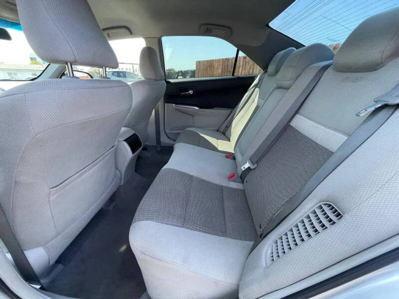 2014 Toyota Camry Hybrid