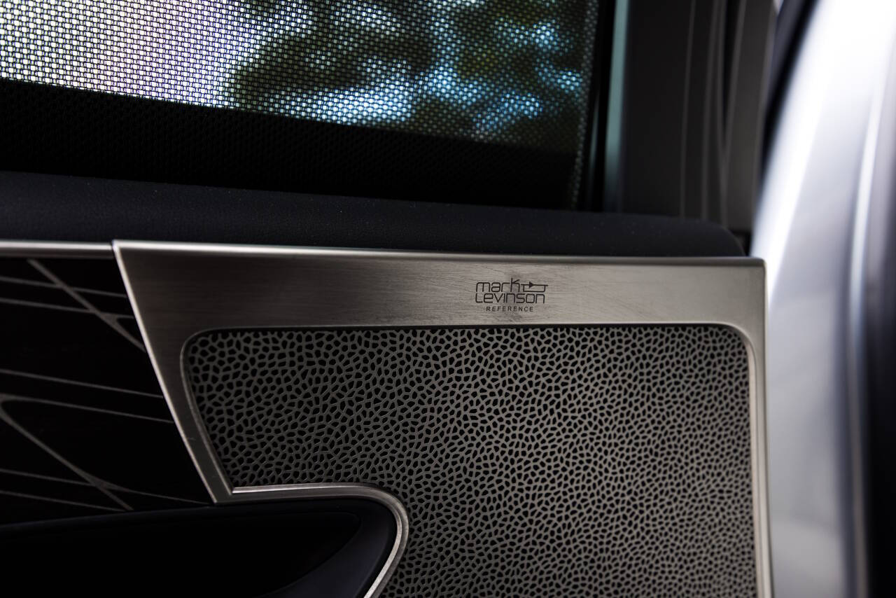 2022 Lexus LS 500 33