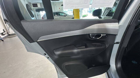 2025 Volvo XC90 B5 Core Bright Theme