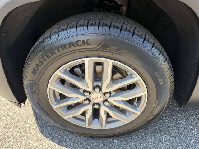 2017 GMC Acadia SLE-2