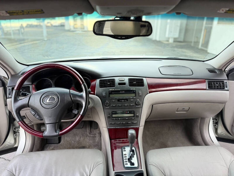 2004 Lexus ES 330