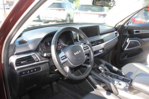 2022 Kia Telluride LX