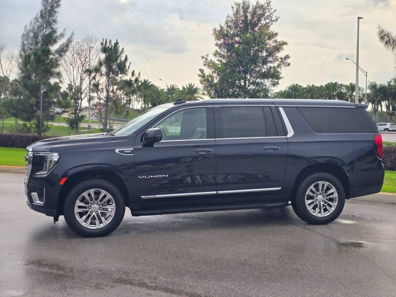 2022 GMC Yukon XL SLT