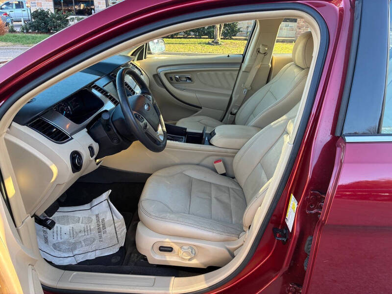 2015 Ford Taurus SEL