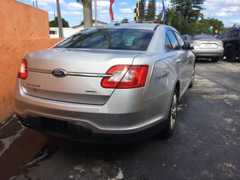 2011 Ford Taurus for sale at Versalles Auto Sales in Hialeah FL