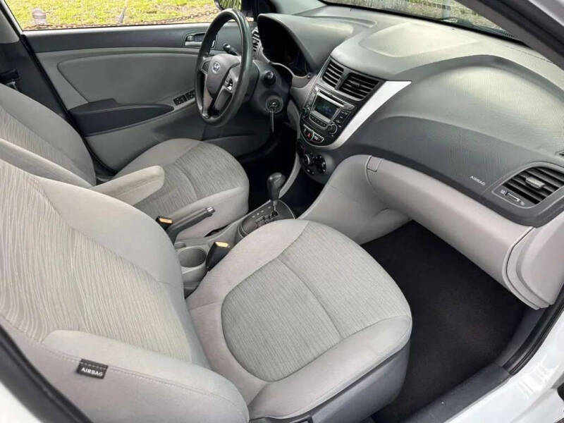 2015 Hyundai Accent GS