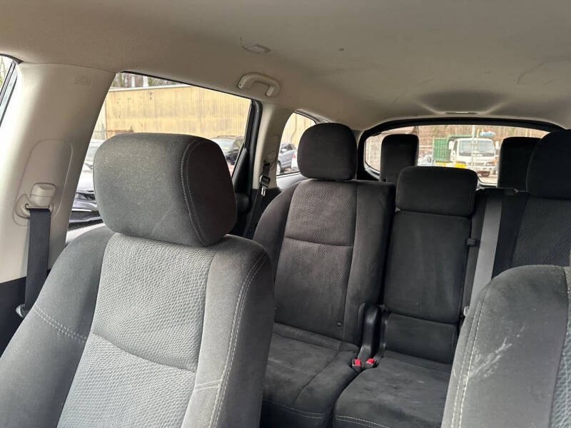 2016 Nissan Pathfinder SV