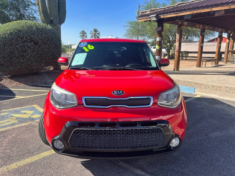 2016 Kia Soul +