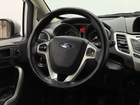 2013 Ford Fiesta SE