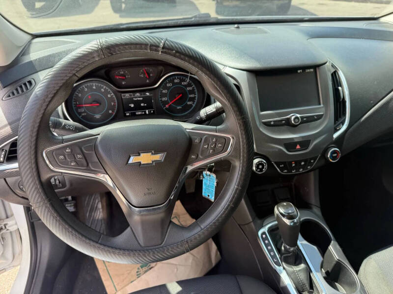 2016 Chevrolet Cruze LT Auto