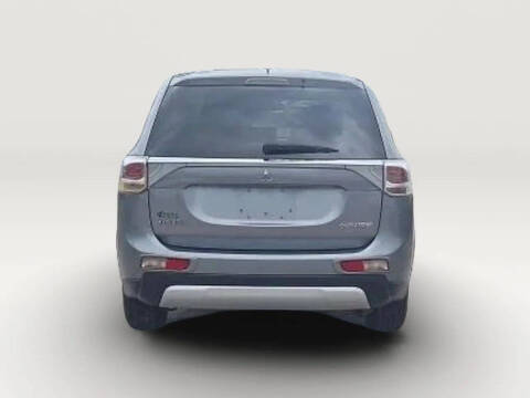 2015 Mitsubishi Outlander ES