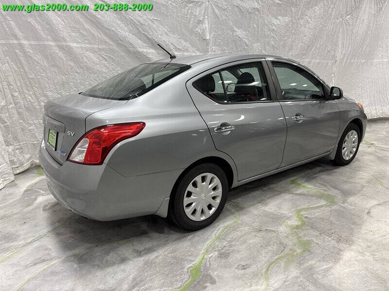 2012 Nissan Versa 1.6 S