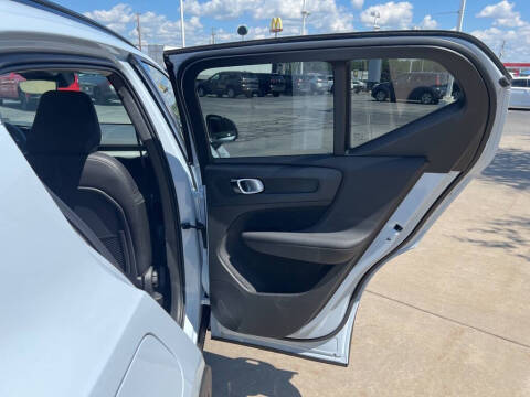 2026 Volvo XC40 B5 Core