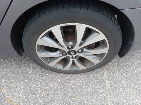 2017 Hyundai Accent Value Edition