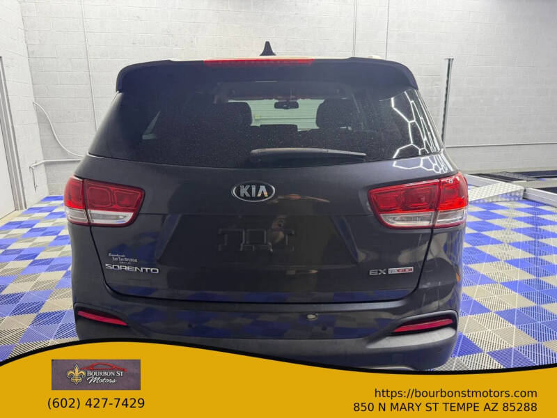 2016 Kia Sorento EX