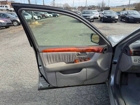 2003 Lexus LS 430