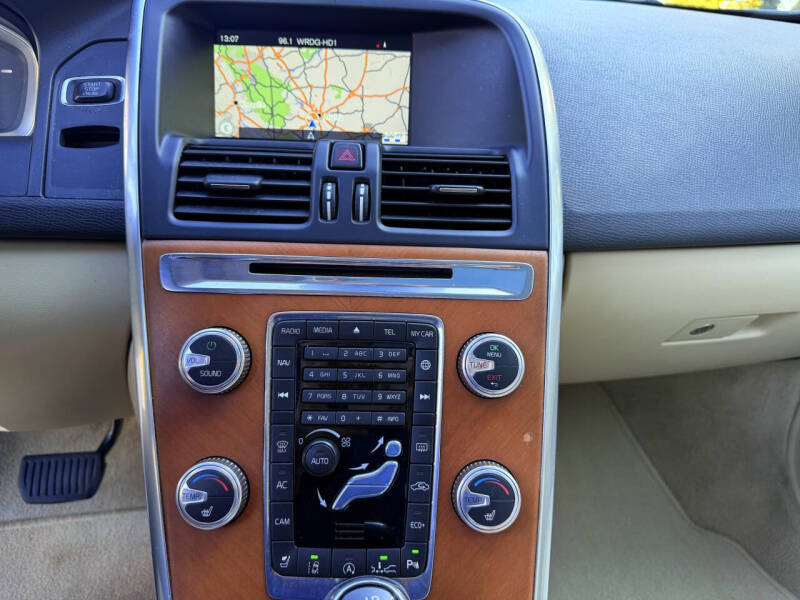 2015 Volvo XC60 T5 Drive-E Platinum