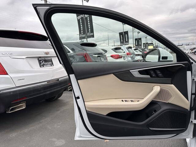 2024 Audi A4 quattro S line Prem Plus 45 TFSI