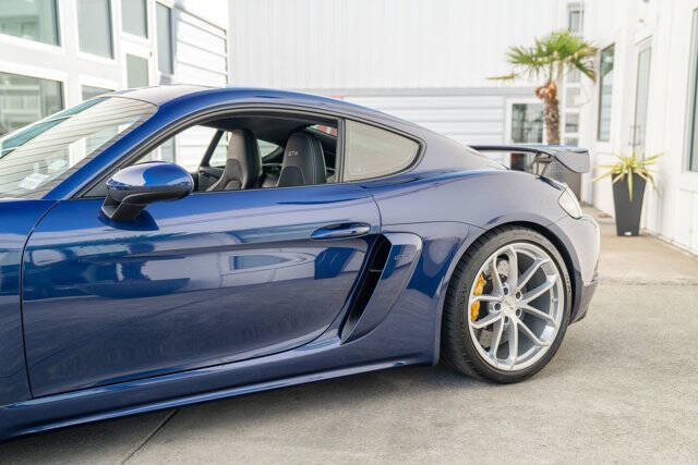 2020 Porsche 718 Cayman 9
