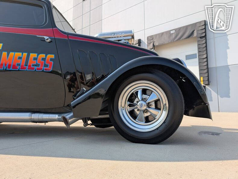 1933 Willys Coupe