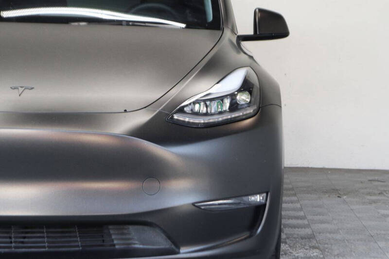 2025 Tesla Model Y Long Range