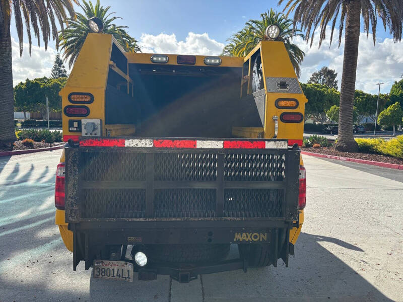 2012 Ford F-350 Super Duty XL