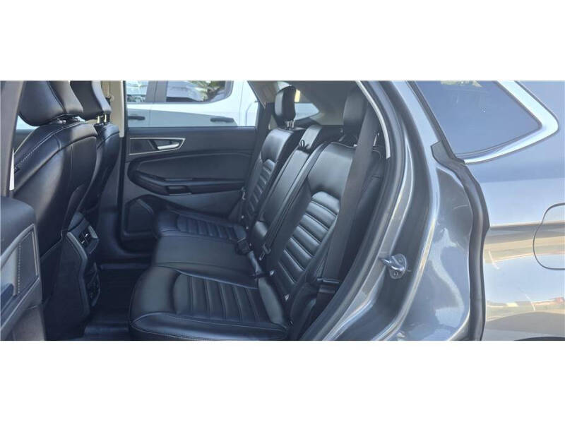 2022 Ford Edge