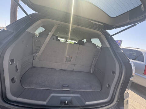 2017 Chevrolet Traverse LS