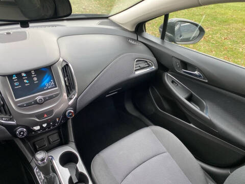 2018 Chevrolet Cruze LT Auto