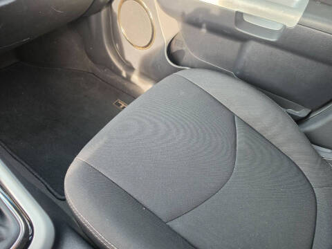 2012 Kia Soul +