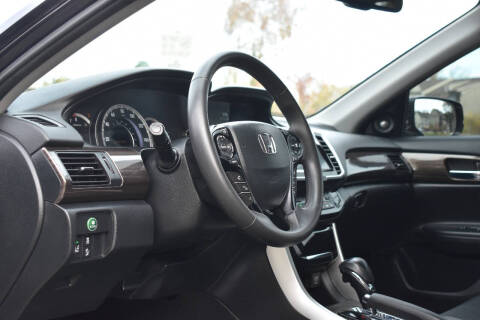 2017 Honda Accord EX-L V6 w/Navi w/Honda Sensing